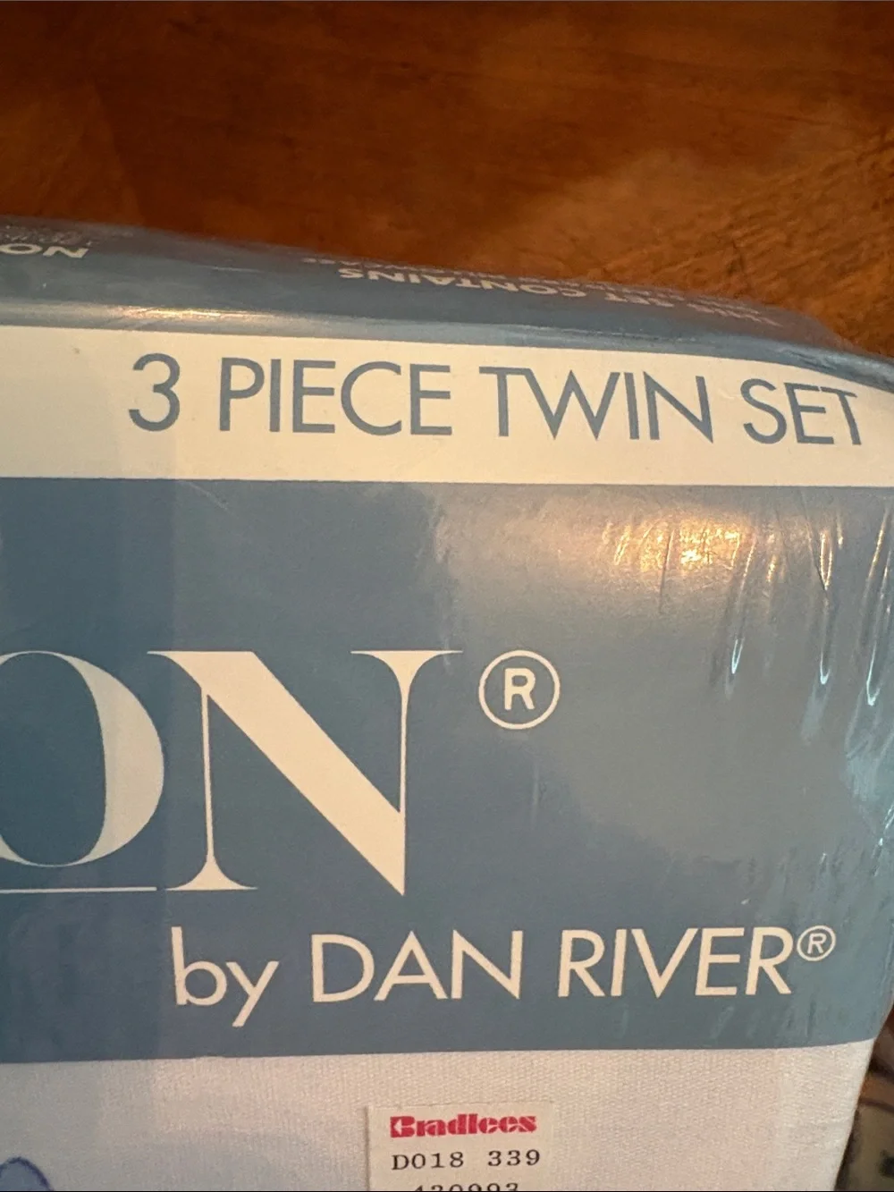 Vintage NIP/NOS Criterion by Dan River Blue Ribbon Floral Twin Sheet Set